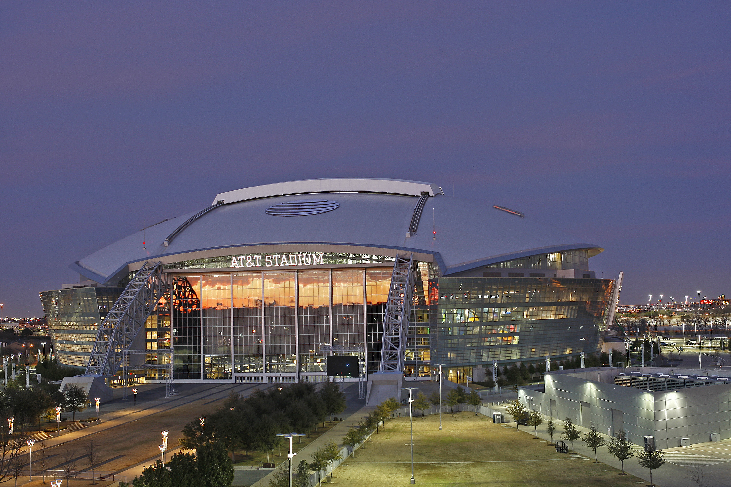 Dallas Cowboys: A Work Of Art Off The Field