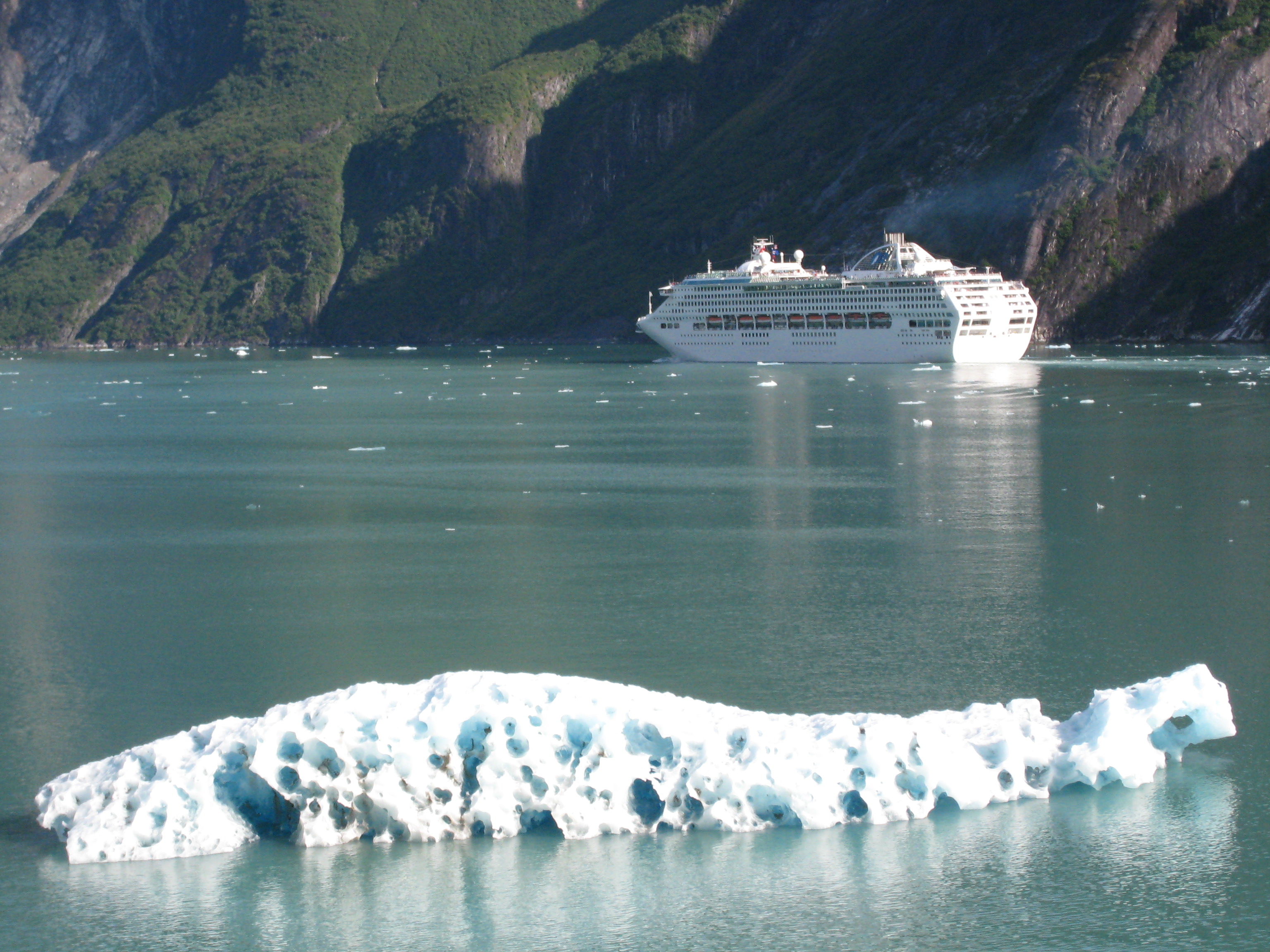 Catch A Good Cruise Deal During “Wave Season”