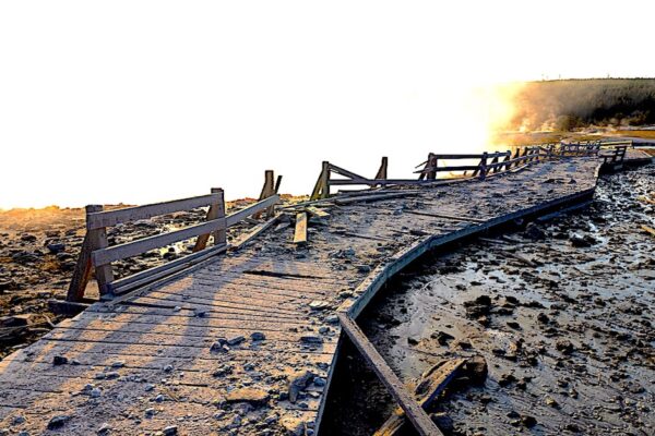 Yellowstone National Park Explosion Aftermath: Should You Worry About Visiting?