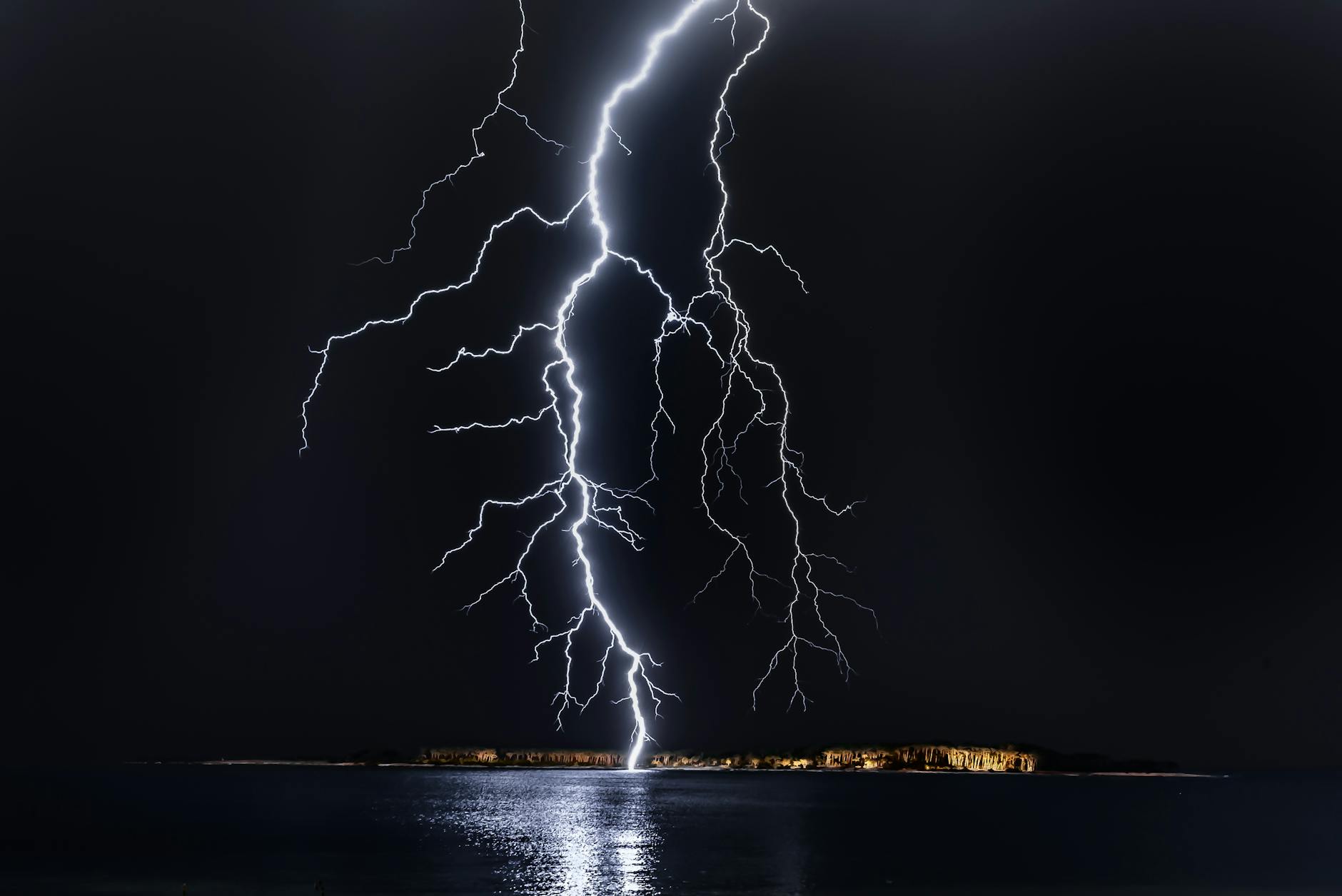 photo of lightning