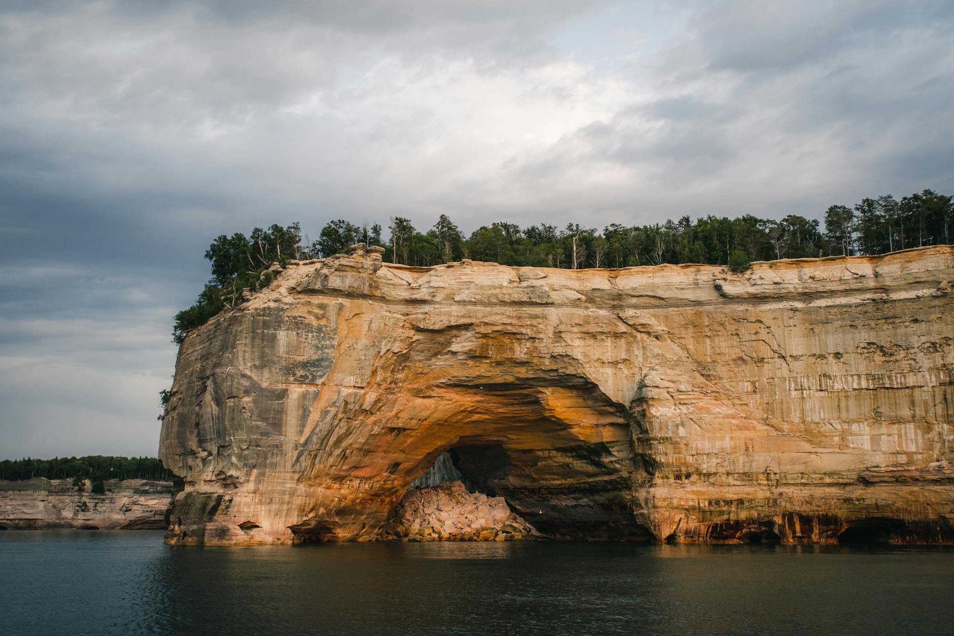 pictured rocks national lakeshore in michigan